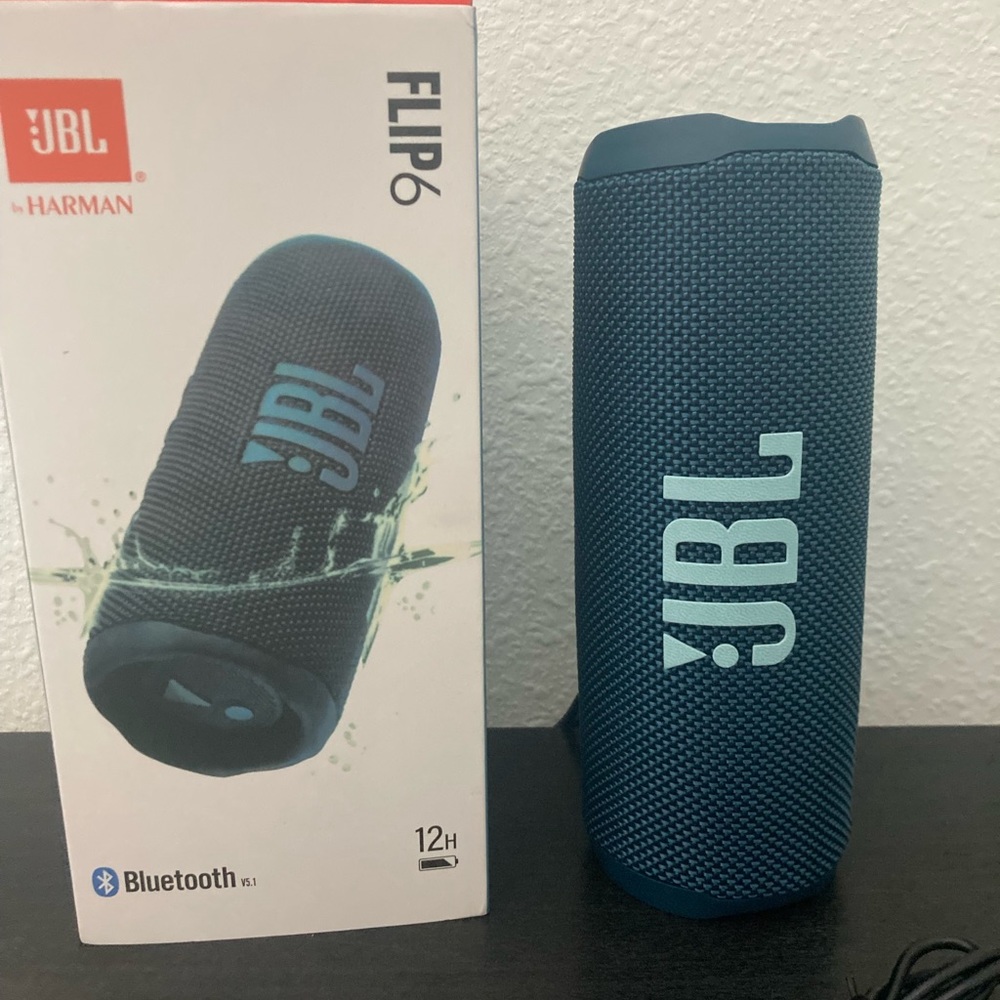 Flip 6 JBL Speaker